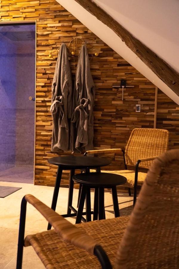 L'évasion-SPA-Hammam-Sauna Illimité - 2 à 4 pers Saint-Cyr-sur-Loire Exterior foto